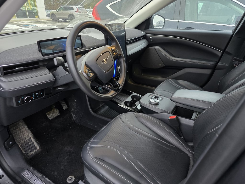 Ford Mustang Mach-E Premium 2023-4