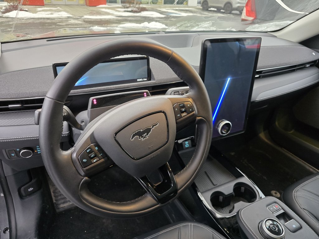 Ford Mustang Mach-E Premium 2023-3