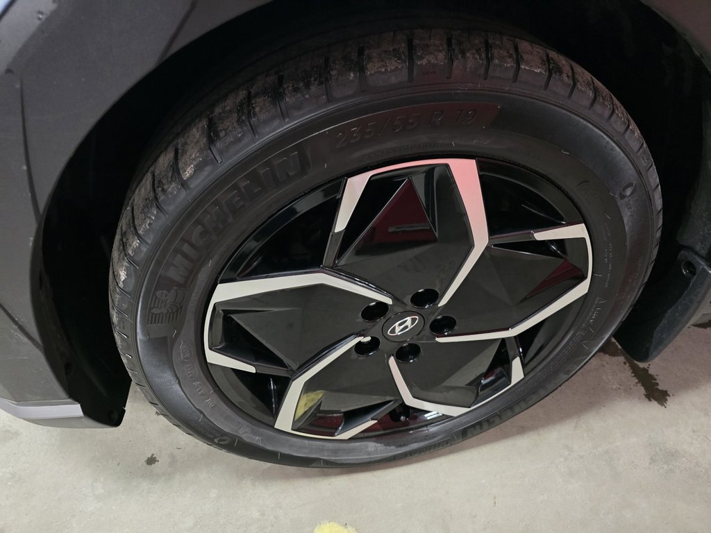 2022 Hyundai IONIQ 5 Preferred-2