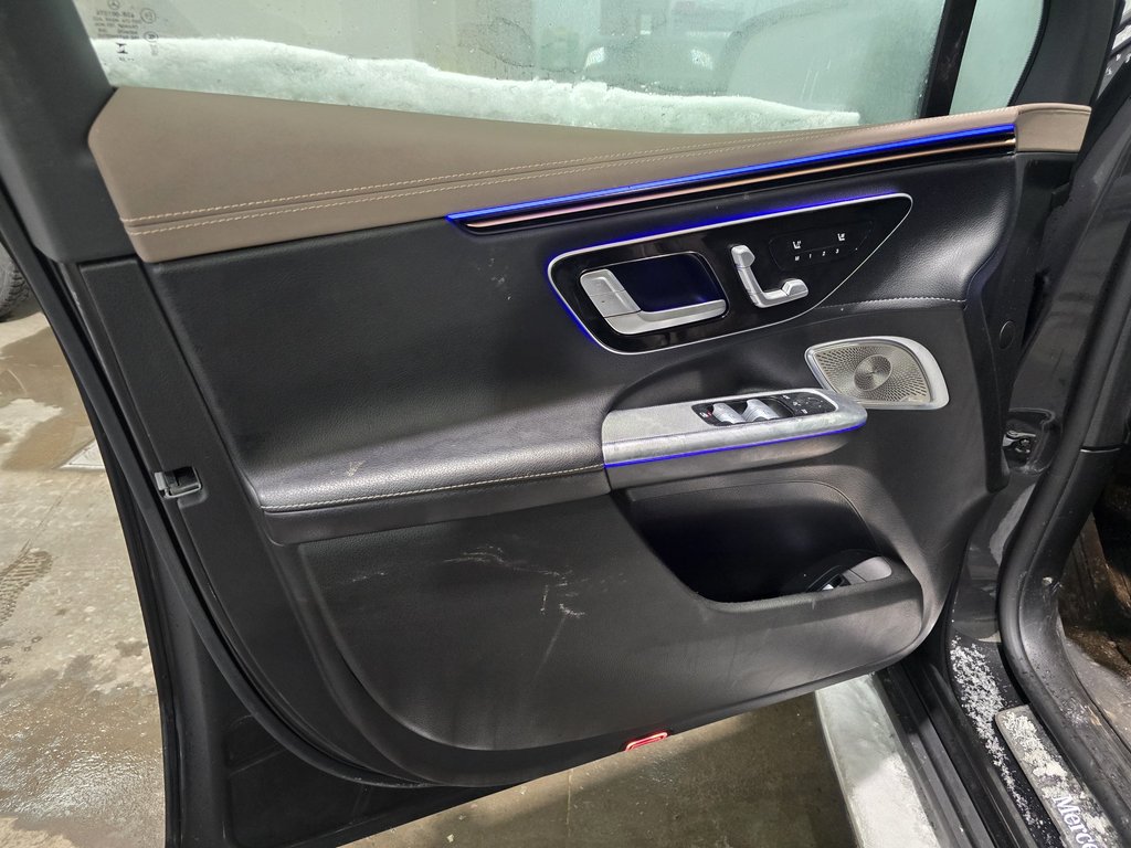 Mercedes-Benz EQE 350 2023-4