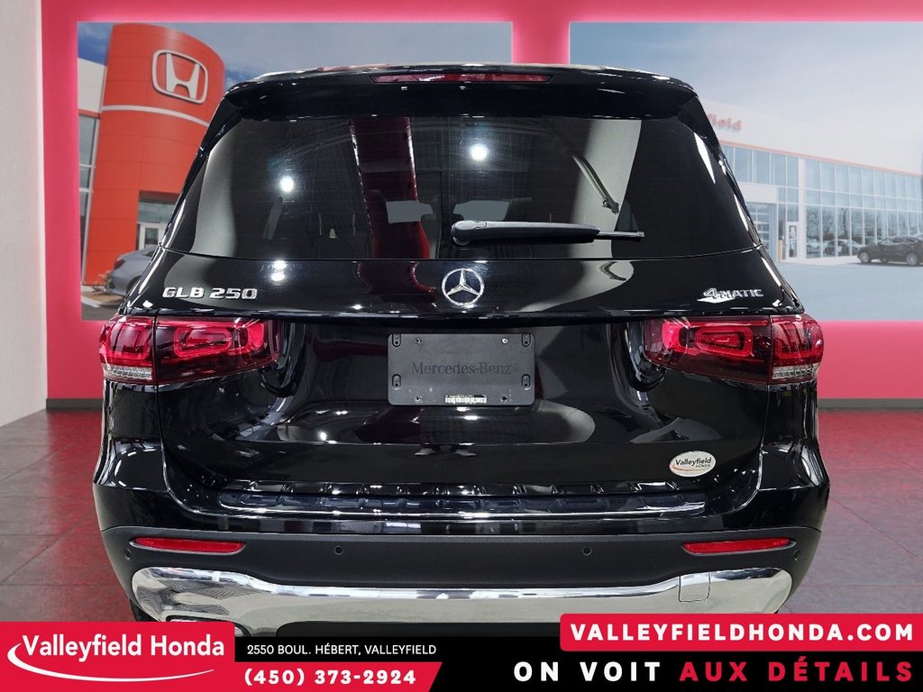 2023 Mercedes-Benz GLB 250 - Exclusive trim package-6