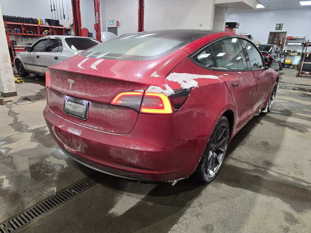 Tesla Model 3  2022-4