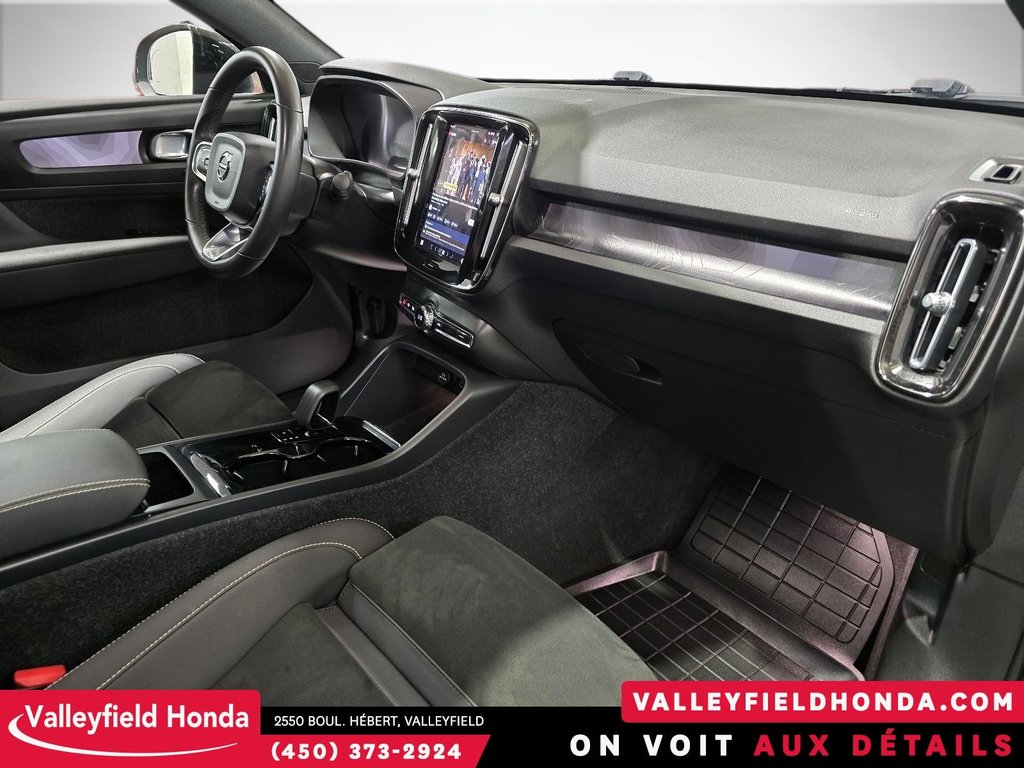 Volvo C40 Recharge Pure Electric Ultimate - CONDITION A1 2022-4