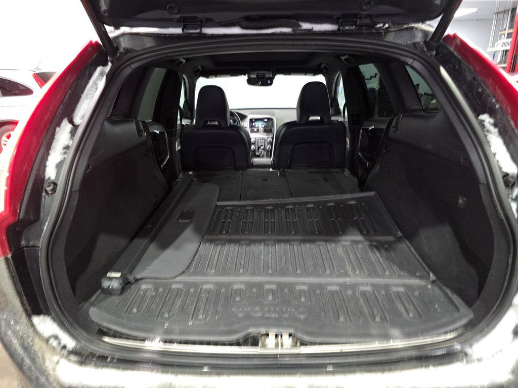 2017 Volvo XC60 T6 Drive-E R-Design-6