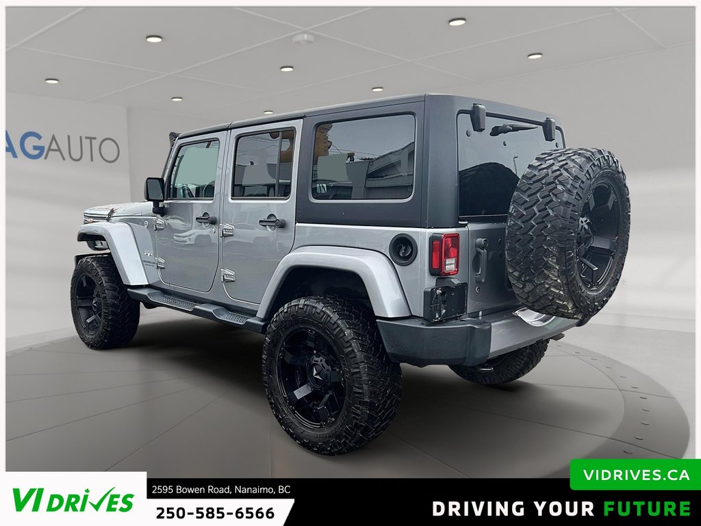 2017 Jeep Wrangler Unlimited Sahara-3
