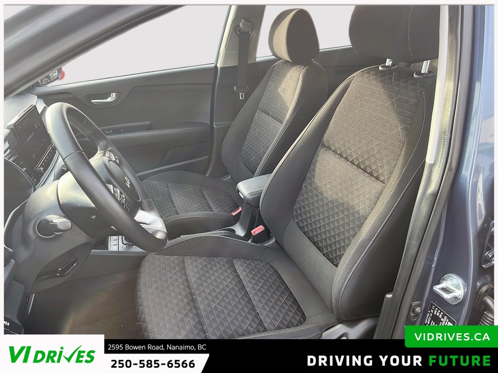 2023 Kia Rio 5-door LX+-7