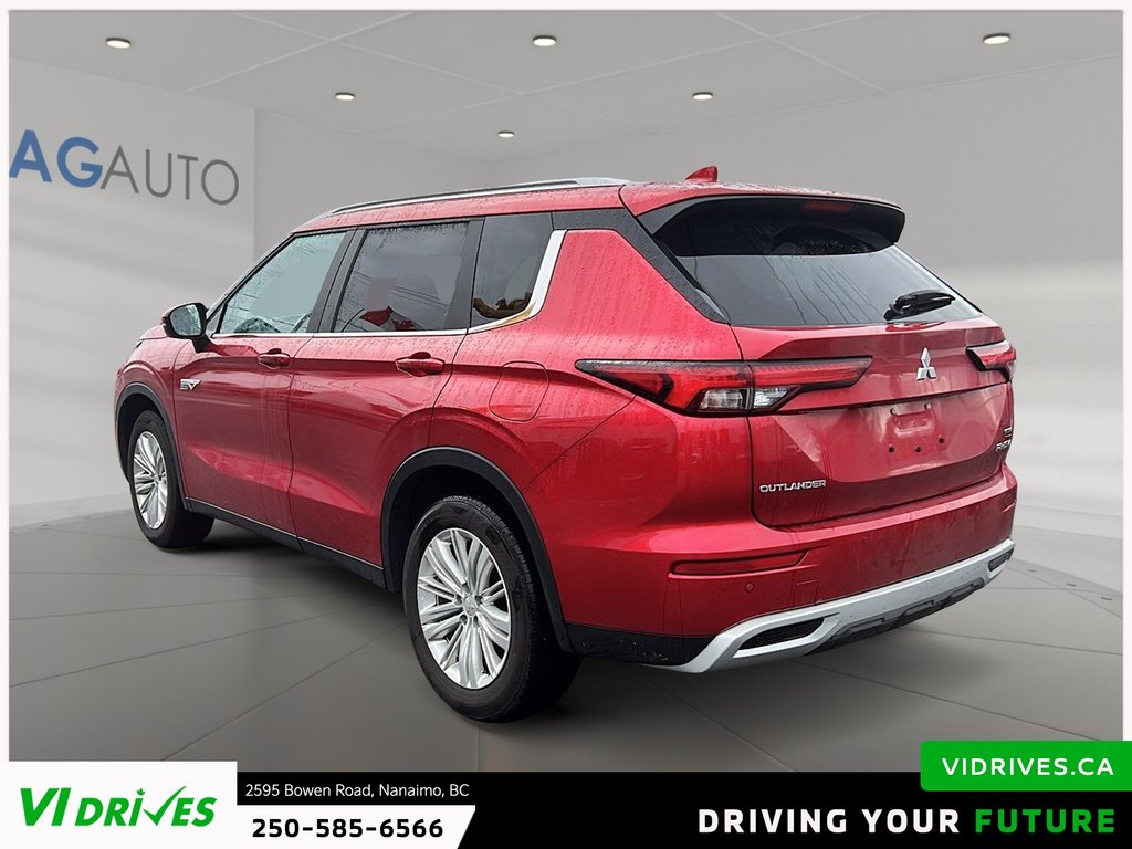 2025 Mitsubishi Outlander Plug-In Hybrid SE-3