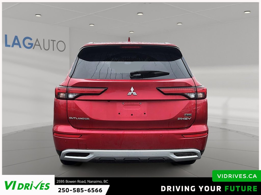 2025 Mitsubishi Outlander Plug-In Hybrid SE-2