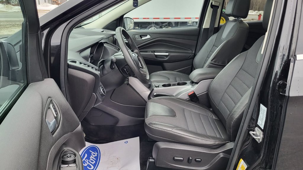 Ford Escape SE 2015 à Matane, Québec - 16 - w1024h768px