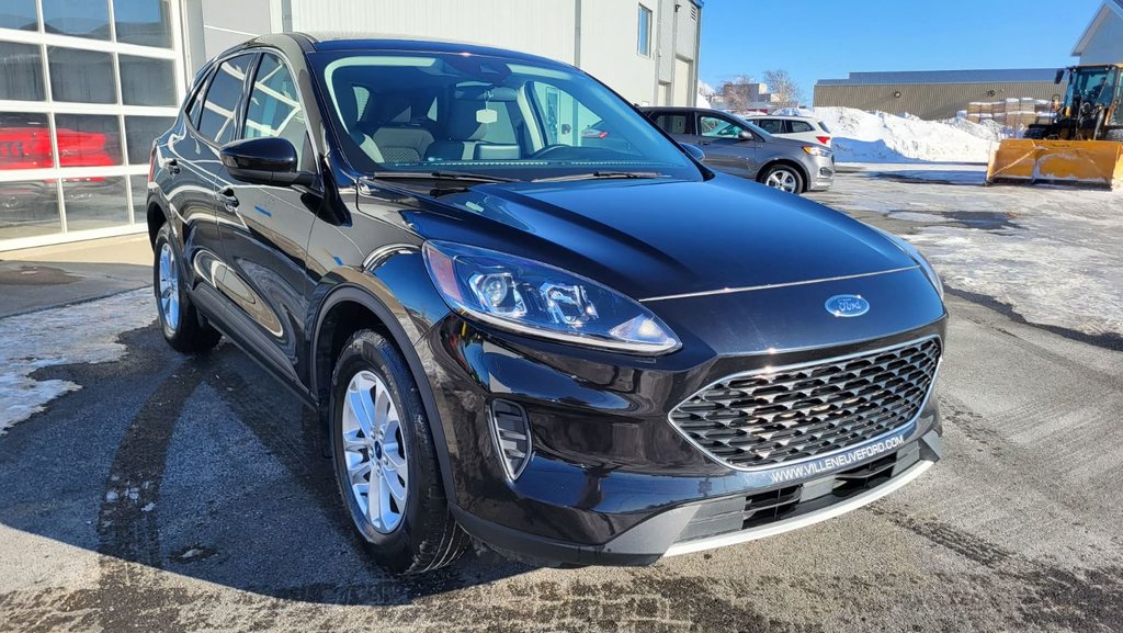 Ford Escape SE AWD 2021 à Matane, Québec - 3 - w1024h768px