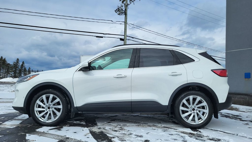 2022 Ford Escape Titanium ÉLITE  Hybrid  AWD in Matane, Quebec - 11 - w1024h768px