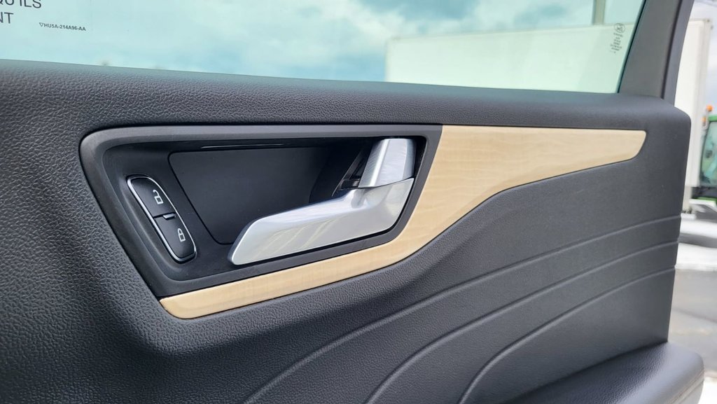 2022 Ford Escape Titanium ÉLITE  Hybrid  AWD in Matane, Quebec - 24 - w1024h768px