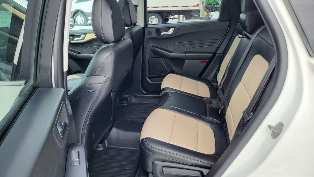 2022 Ford Escape Titanium ÉLITE  Hybrid  AWD in Matane, Quebec - 23 - w1024h768px