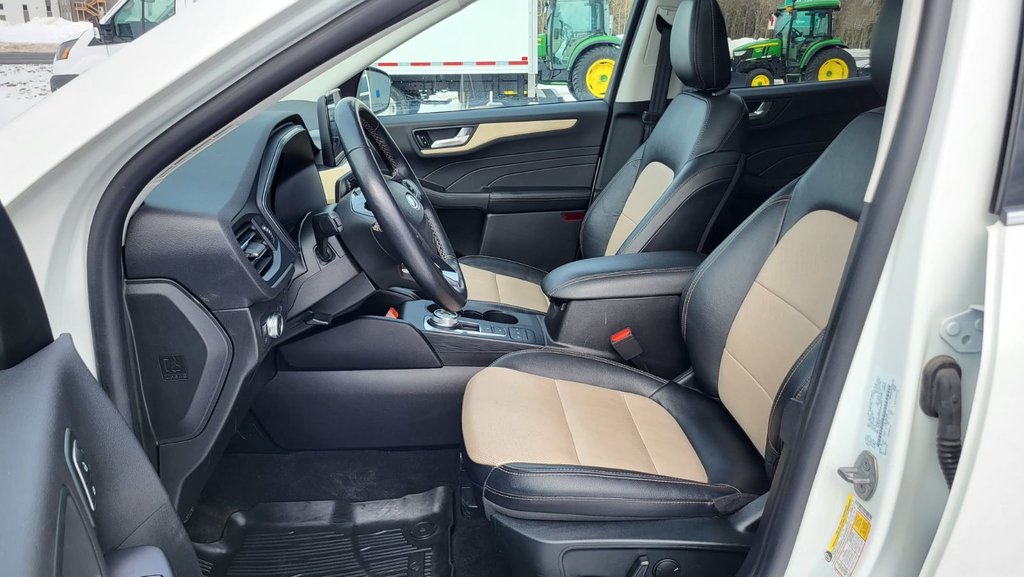 2022 Ford Escape Titanium ÉLITE  Hybrid  AWD in Matane, Quebec - 18 - w1024h768px