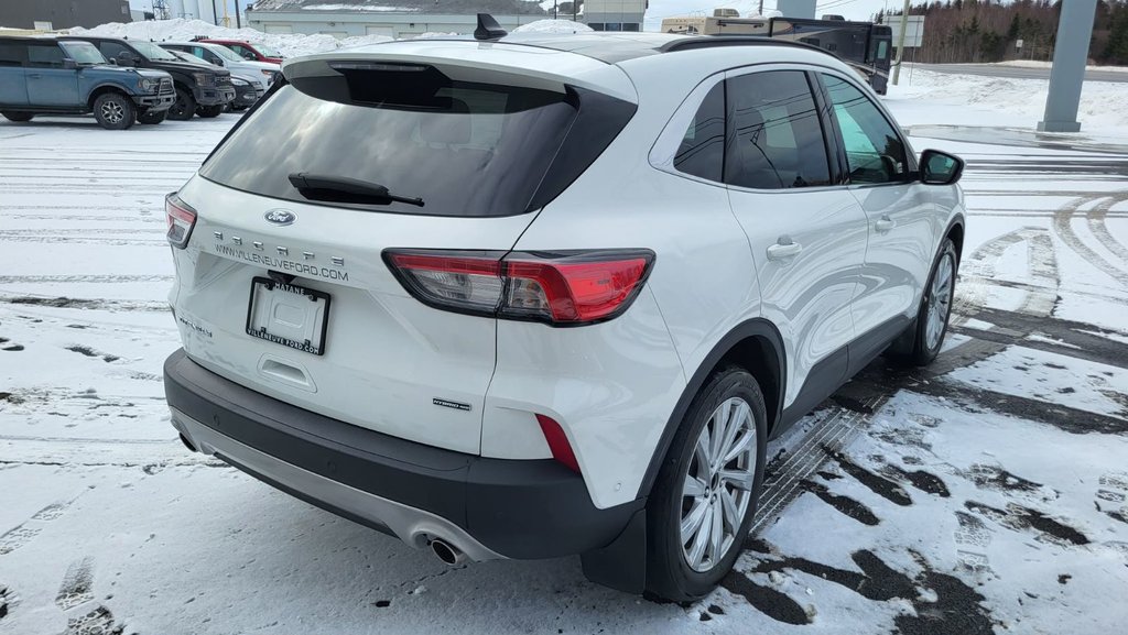 2022 Ford Escape Titanium ÉLITE  Hybrid  AWD in Matane, Quebec - 6 - w1024h768px