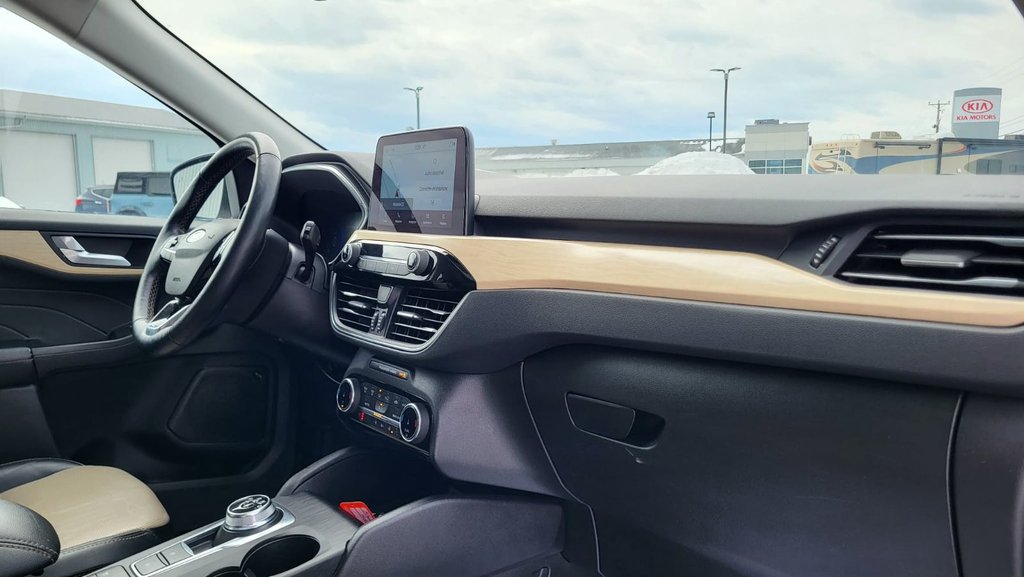 2022 Ford Escape Titanium ÉLITE  Hybrid  AWD in Matane, Quebec - 22 - w1024h768px