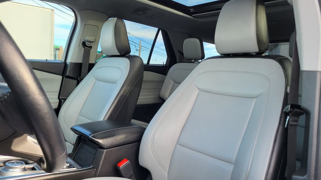 2021 Ford Explorer XLT 202A   TOIT OUVRANT    AWD in Matane, Quebec - 14 - w1024h768px