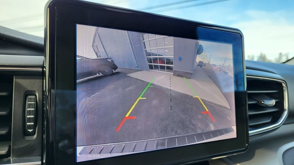 2021 Ford Explorer XLT 202A   TOIT OUVRANT    AWD in Matane, Quebec - 16 - w1024h768px