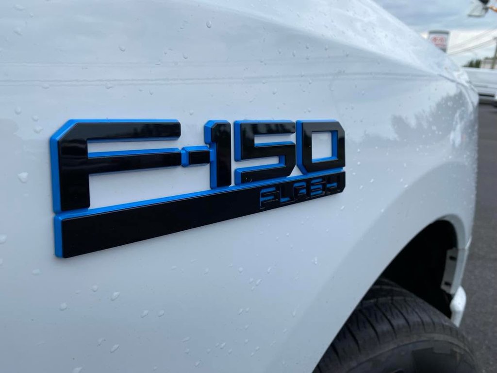 Ford F-150 Lightning Flash 2024 à Matane, Québec - 4 - w1024h768px