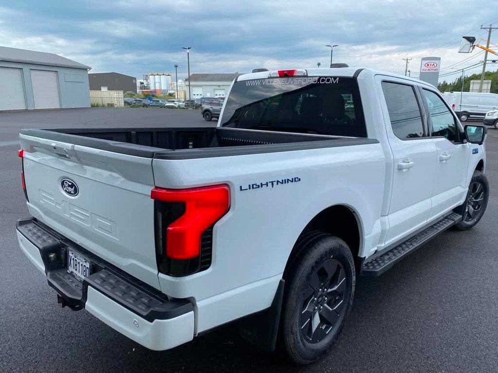 Ford F-150 Lightning Flash 2024 à Matane, Québec - 8 - w1024h768px