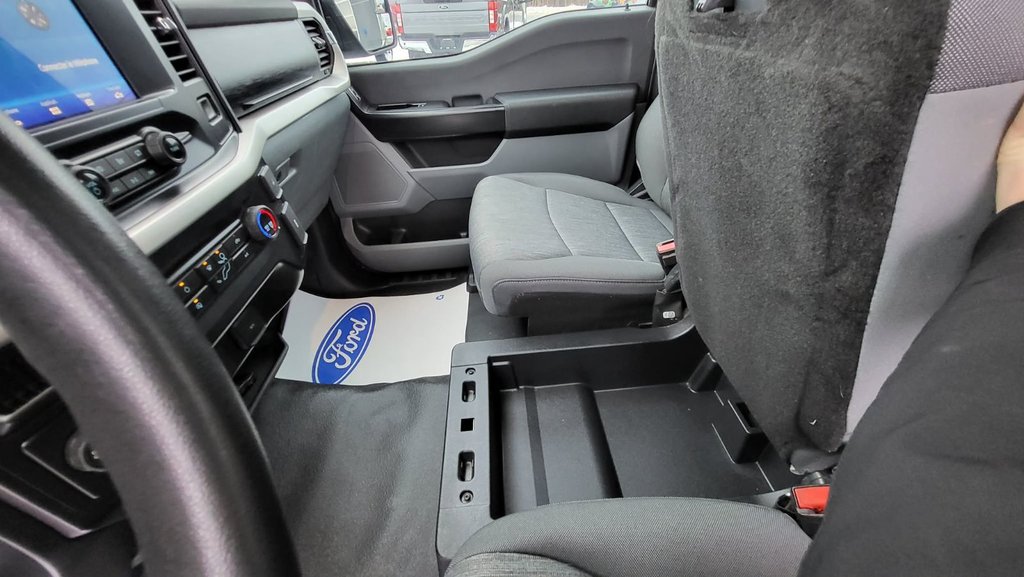Ford F-150 XL  4X2 Régulier Cab 2021 à Matane, Québec - 17 - w1024h768px