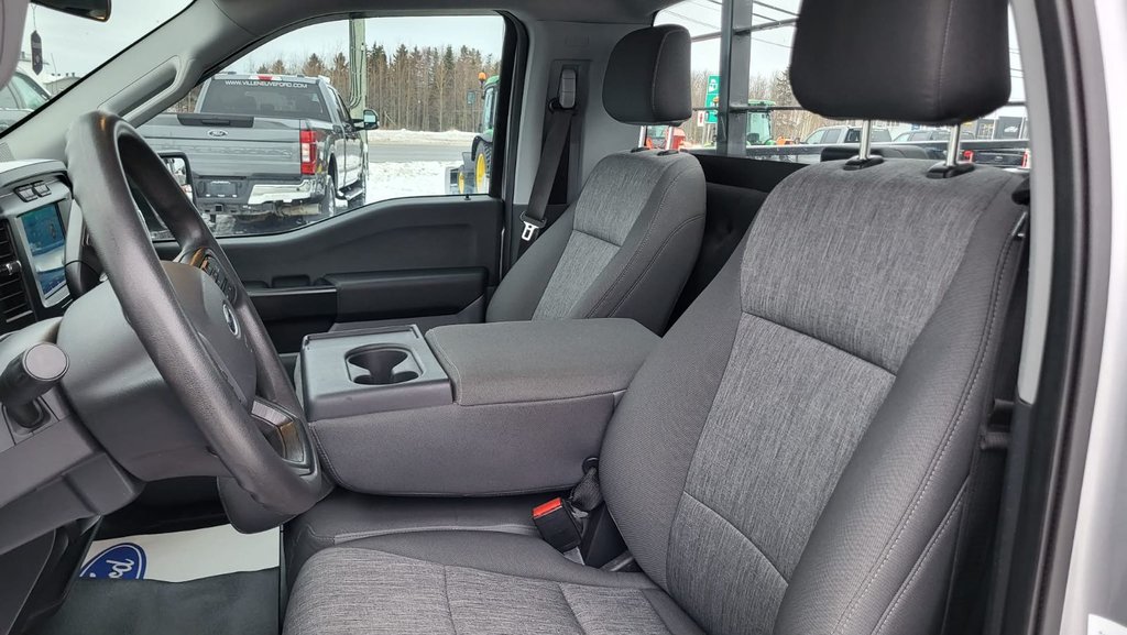 Ford F-150 XL  4X2 Régulier Cab 2021 à Matane, Québec - 18 - w1024h768px