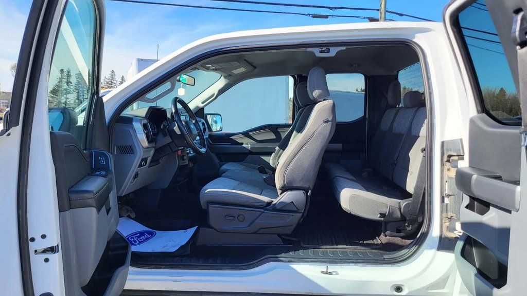 Ford F-150 XLT BOITE DE 8 PIEDS 2021 à Matane, Québec - 16 - w1024h768px