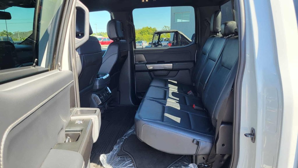 Ford F-150 XLT  SPORT  302A 2023 à Matane, Québec - 6 - w1024h768px