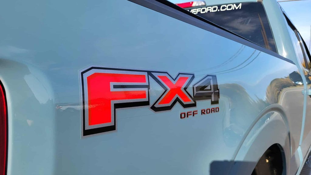 2023 Ford F-150 XLT   SPORT 302A   FX4 in Matane, Quebec - 6 - w1024h768px