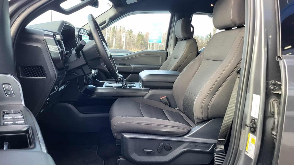 Ford F-150 XLT  SPORT 302A 2023 à Matane, Québec - 18 - w1024h768px