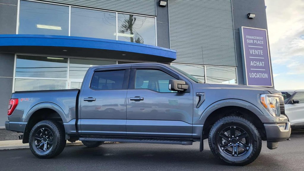 Ford F-150 XLT  SPORT 302A 2023 à Matane, Québec - 8 - w1024h768px