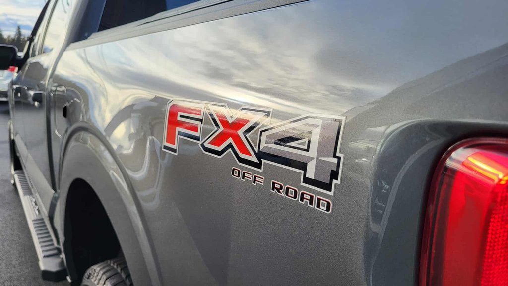 Ford F-150 XLT  SPORT 302A 2023 à Matane, Québec - 16 - w1024h768px