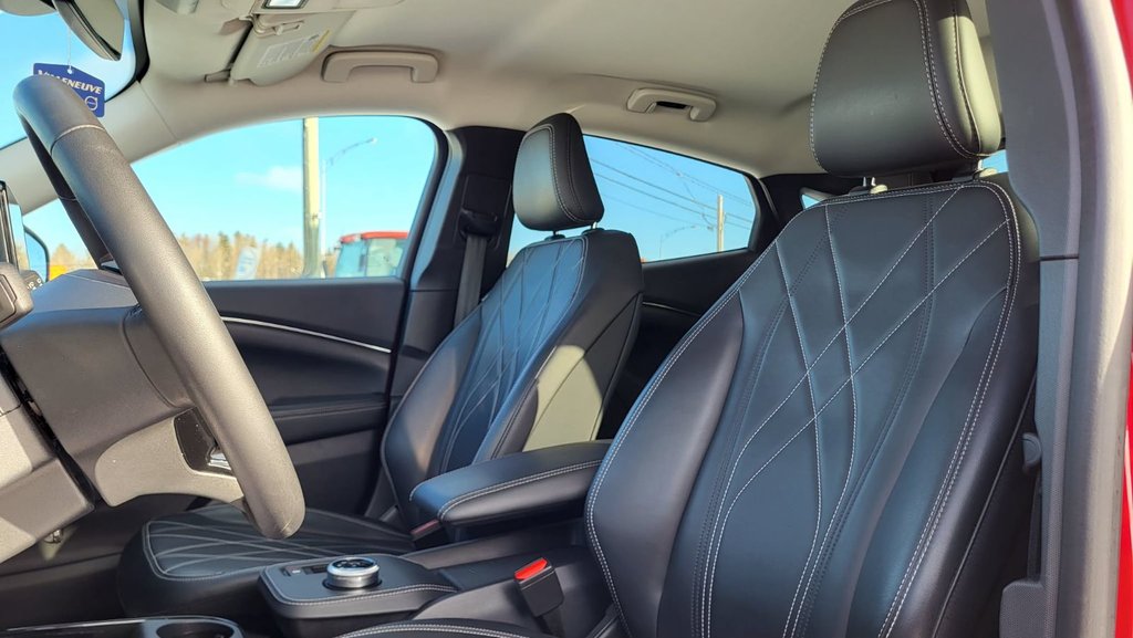 2022 Ford Mustang Mach-E Select   AWD  GROUPE CONFORT in Matane, Quebec - 15 - w1024h768px