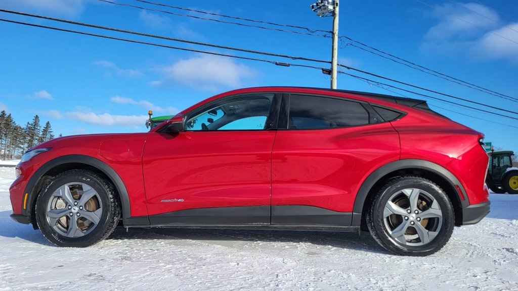 2022 Ford Mustang Mach-E Select   AWD  GROUPE CONFORT in Matane, Quebec - 9 - w1024h768px
