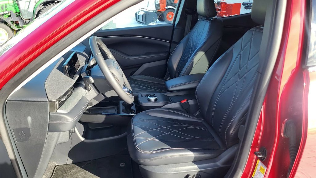 2022 Ford Mustang Mach-E Select   AWD  GROUPE CONFORT in Matane, Quebec - 14 - w1024h768px