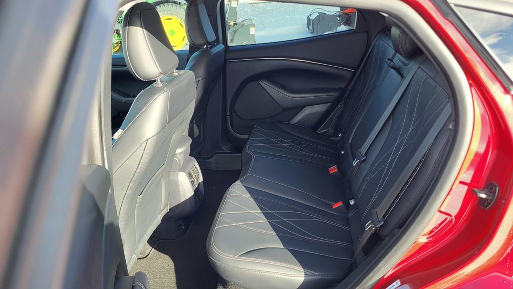 2022 Ford Mustang Mach-E Select   AWD  GROUPE CONFORT in Matane, Quebec - 18 - w1024h768px