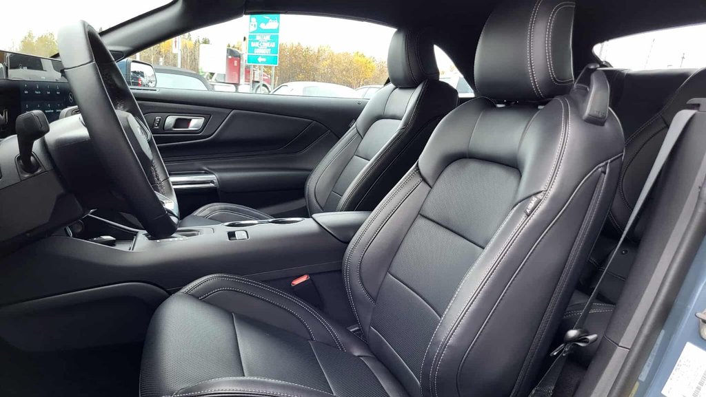 Ford Mustang EcoBoost Premium 2025 à Matane, Québec - 11 - w1024h768px