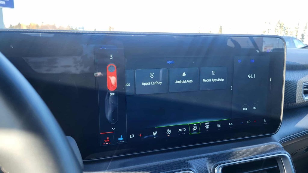 2025 Ford Mustang EcoBoost Premium in Matane, Quebec - 16 - w1024h768px