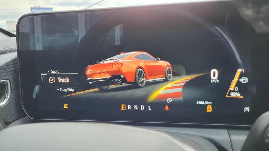 2025 Ford Mustang EcoBoost Premium in Matane, Quebec - 15 - w1024h768px