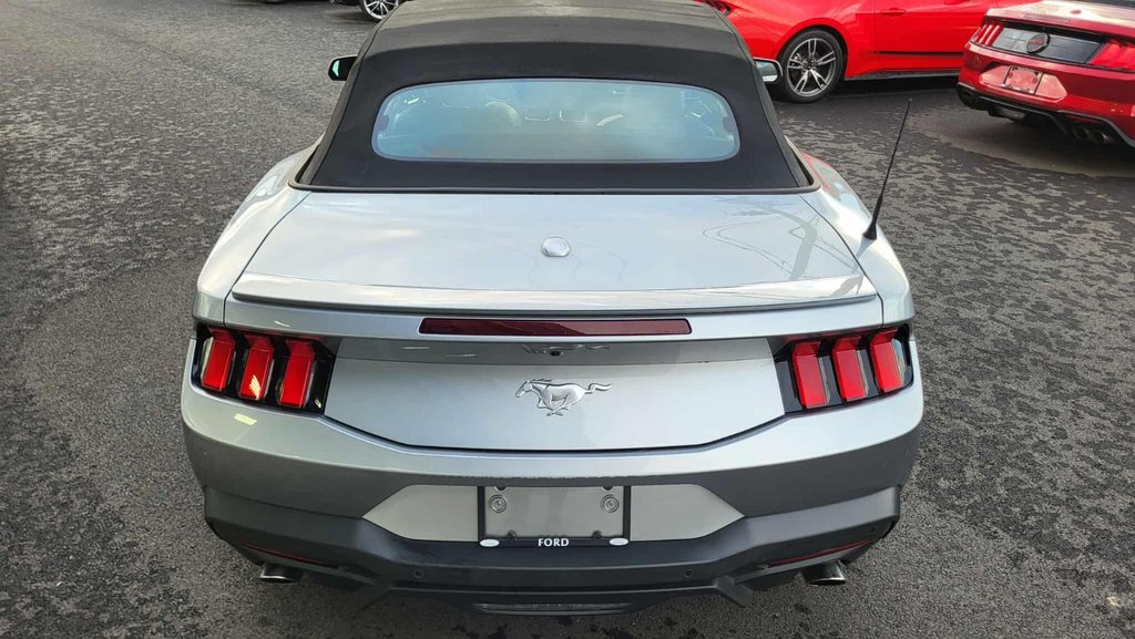 2025 Ford Mustang EcoBoost Premium in Matane, Quebec - 8 - w1024h768px