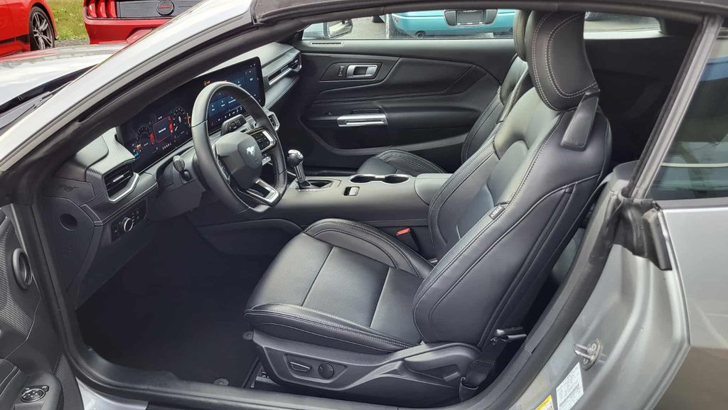 2025 Ford Mustang EcoBoost Premium in Matane, Quebec - 19 - w1024h768px