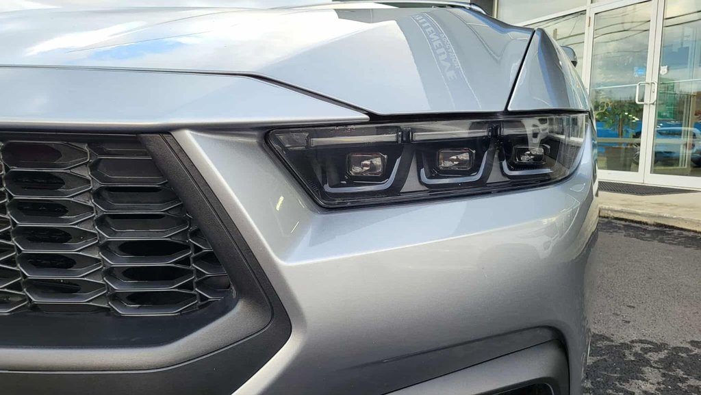 2025 Ford Mustang EcoBoost Premium in Matane, Quebec - 4 - w1024h768px