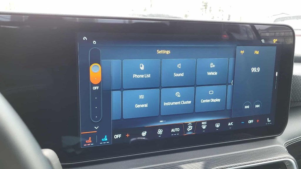 2025 Ford Mustang EcoBoost Premium in Matane, Quebec - 13 - w1024h768px