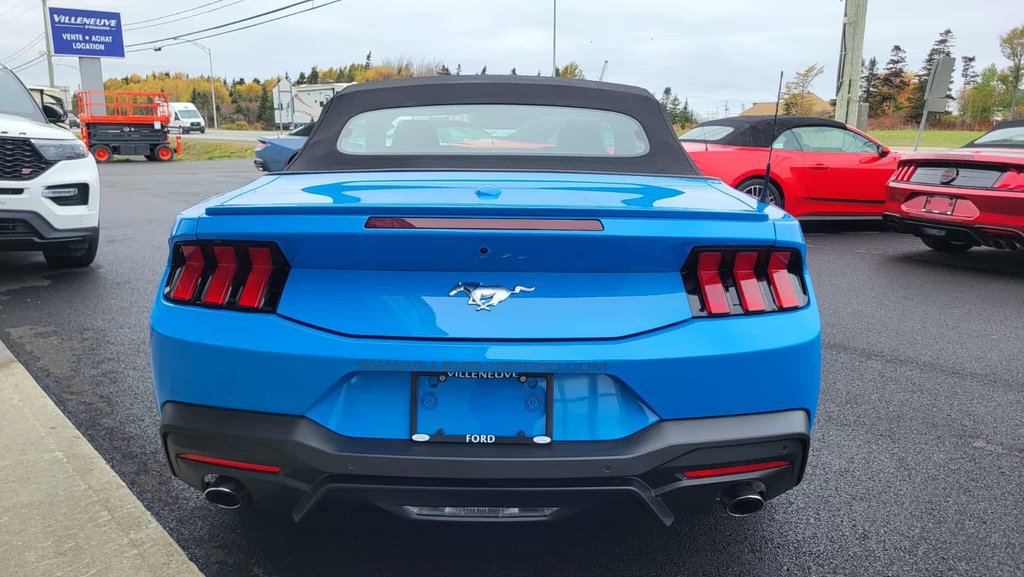 2025 Ford Mustang EcoBoost Premium in Matane, Quebec - 10 - w1024h768px