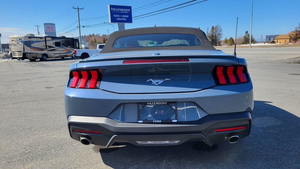 2025 Ford Mustang CONVERTIBLE in Matane, Quebec - 10 - w1024h768px