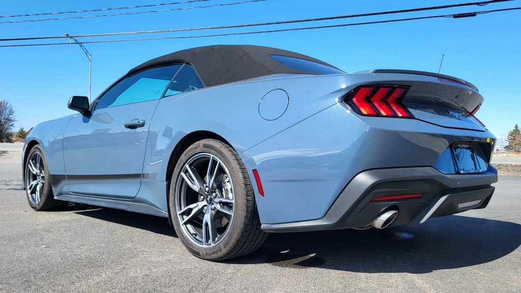 2025 Ford Mustang CONVERTIBLE in Matane, Quebec - 13 - w1024h768px