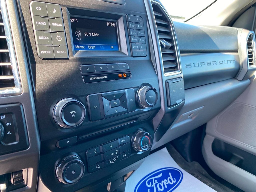 Ford Super Duty F-250 SRW XLT  BOITE de 6 pieds 2017 à Matane, Québec - 14 - w1024h768px