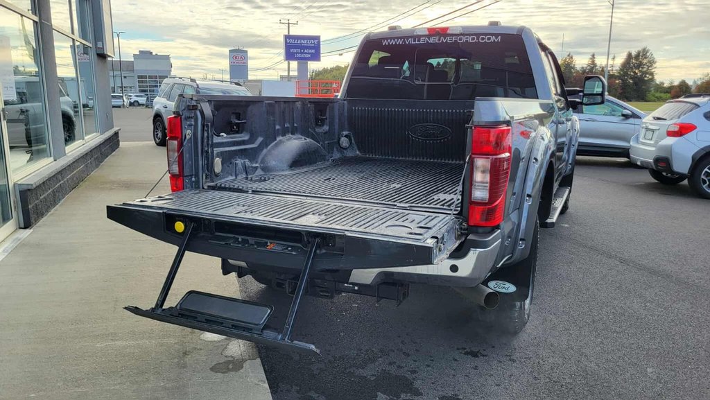 2022 Ford Super Duty F-250 SRW LARIAT 608A in Matane, Quebec - 17 - w1024h768px