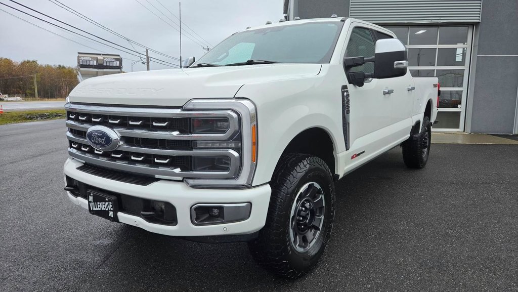 2023 Ford Super Duty F-250 SRW PLATINUM Ensemble TREMOR HORS ROUTE in Matane, Quebec - 1 - w1024h768px