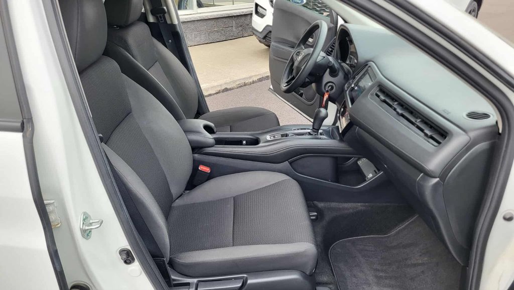 2022 Honda HR-V LX  AWD in Matane, Quebec - 16 - w1024h768px